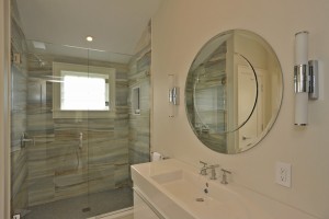 Nantucket_Art_House_Master_Bathroom_6303